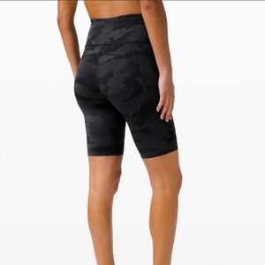 Lululemon Fast And Free Short 10" *Non-Reflective
Heritage 365 Camo Deep Coal